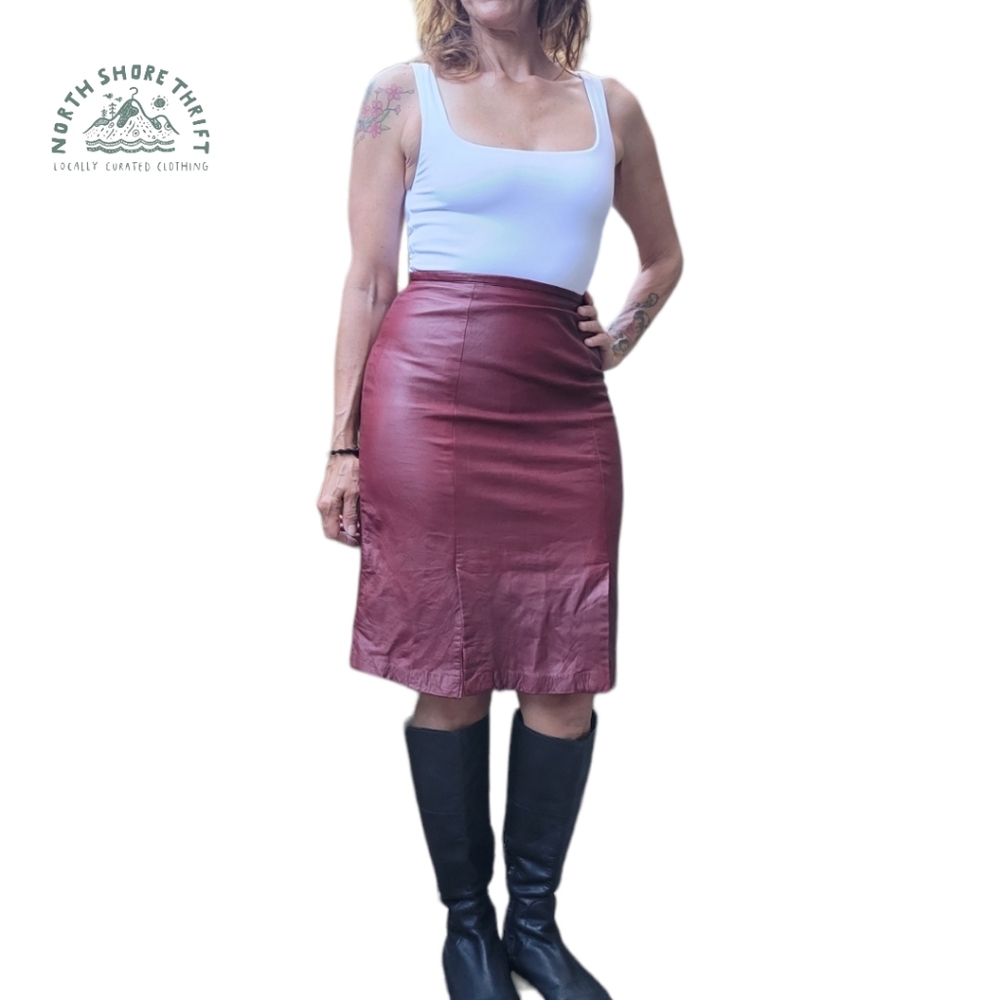 Danier Couture Leather Pencil Skirt Size US 8